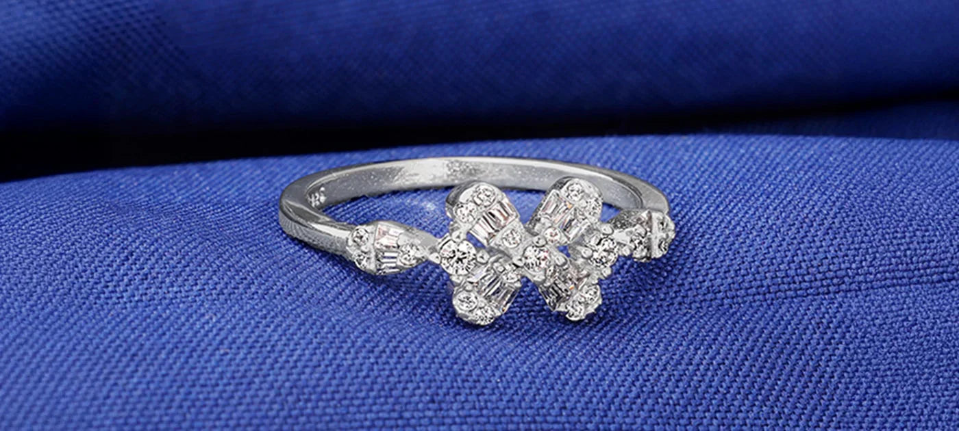 Friendship Day Gifts That Match Her Vibe: Silver Jewellery Guide by Ekadhi