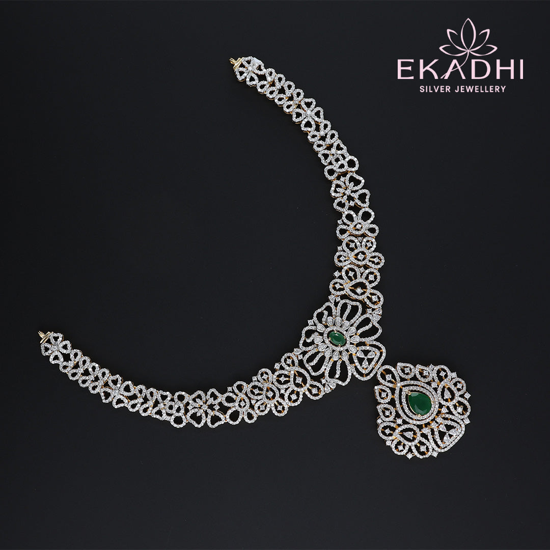 HJ10618 – Premium CZ Necklace with Emerald Stone Pendant