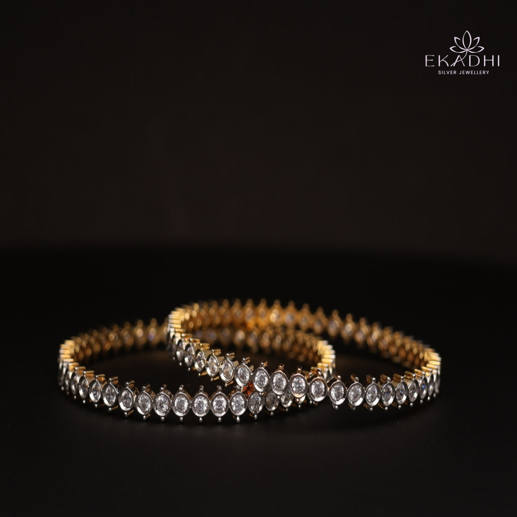 HJ10648 - Premium CZ Stone Silver Bangles