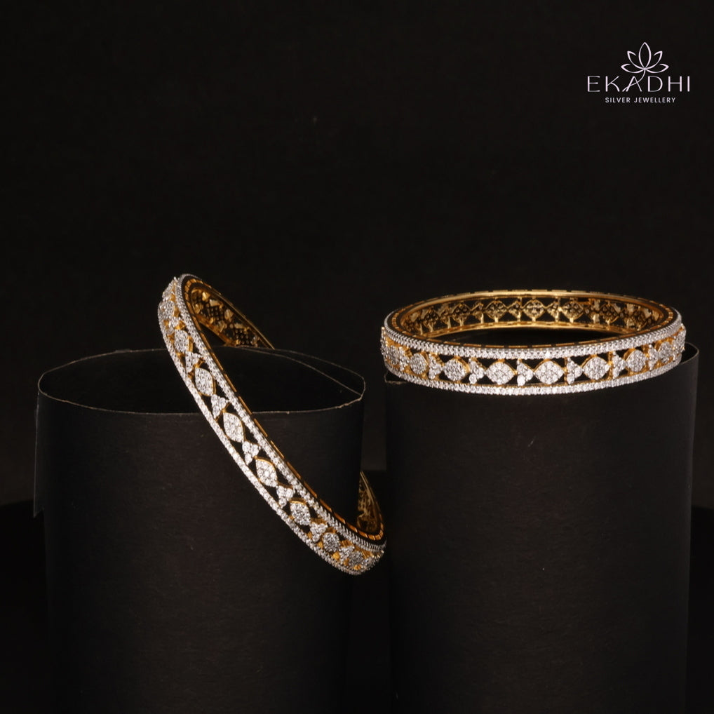 HJ10653 - Premium CZ Stone Silver Bangles