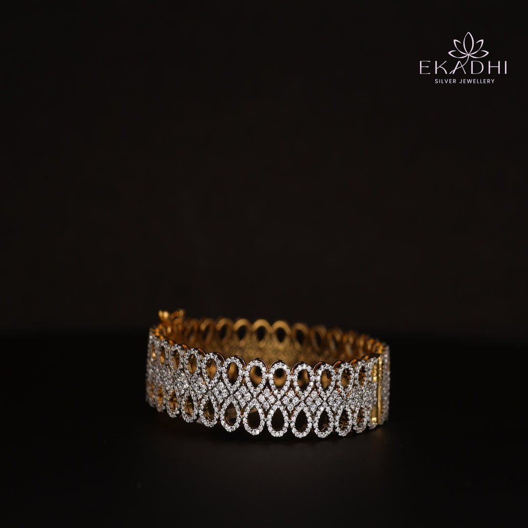 HJ10656 - Premium CZ Stone Silver Bangle