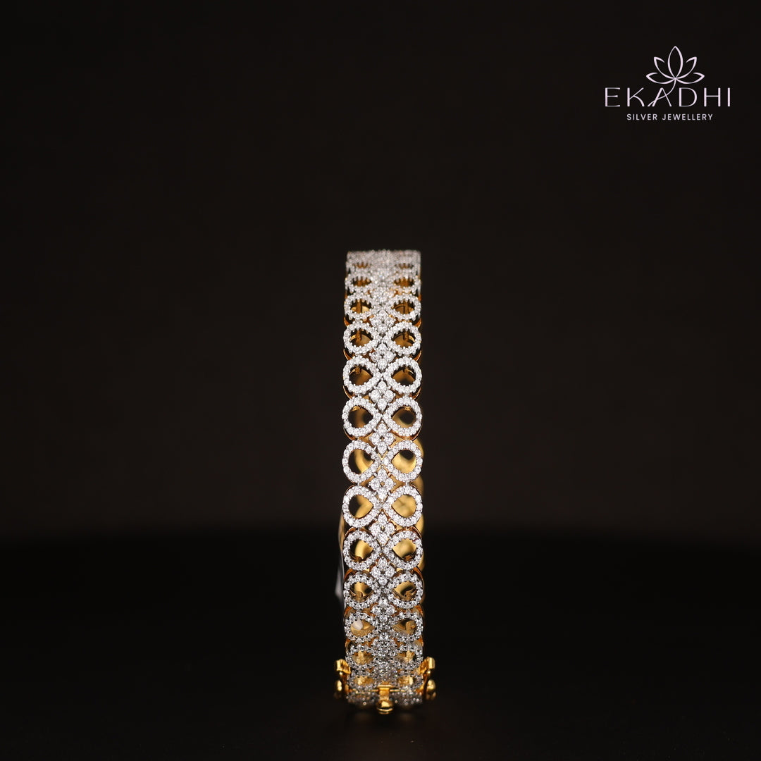 HJ10657 -  Premium CZ Stone Silver Bangle