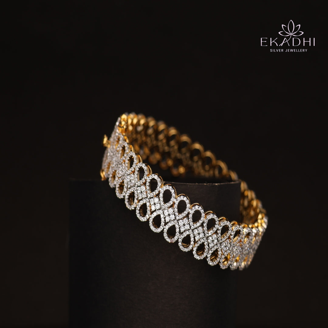 HJ10657 - Premium CZ Stone Silver Bangle