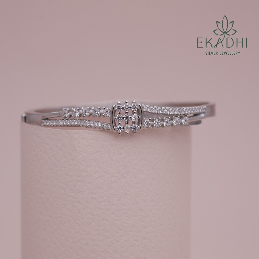 HJ11753- CZ Kada