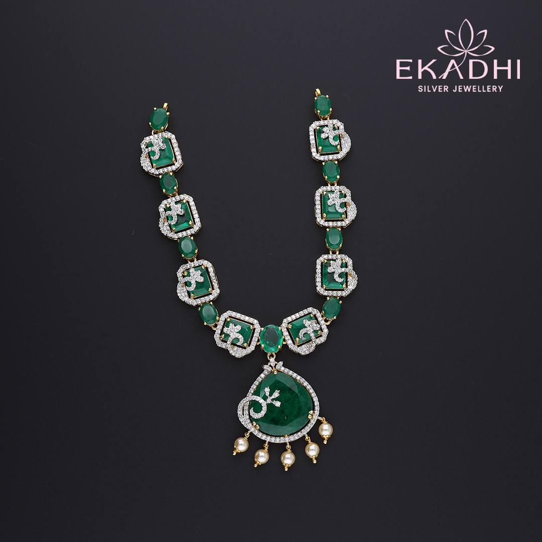 HJ11800 – Green Stone Premium CZ Necklace