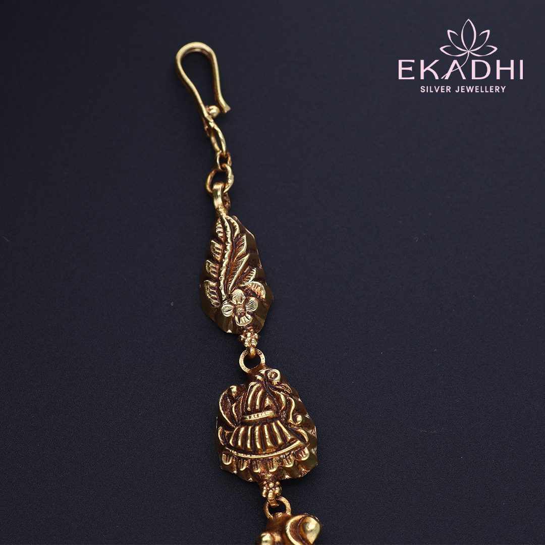 HJ12346 – Traditional Maang Tikka with Green Beads