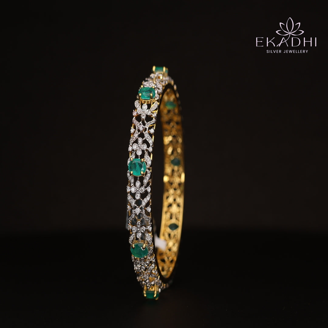 HJ13075 - Premium CZ Stone Silver Bangle