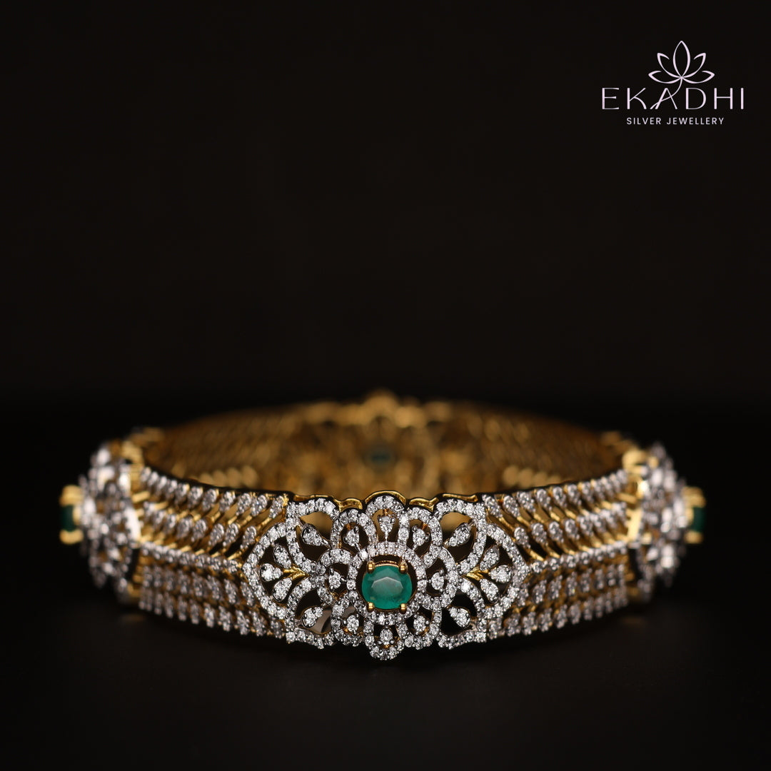 HJ13077 - Premium CZ Stone Silver Bangle