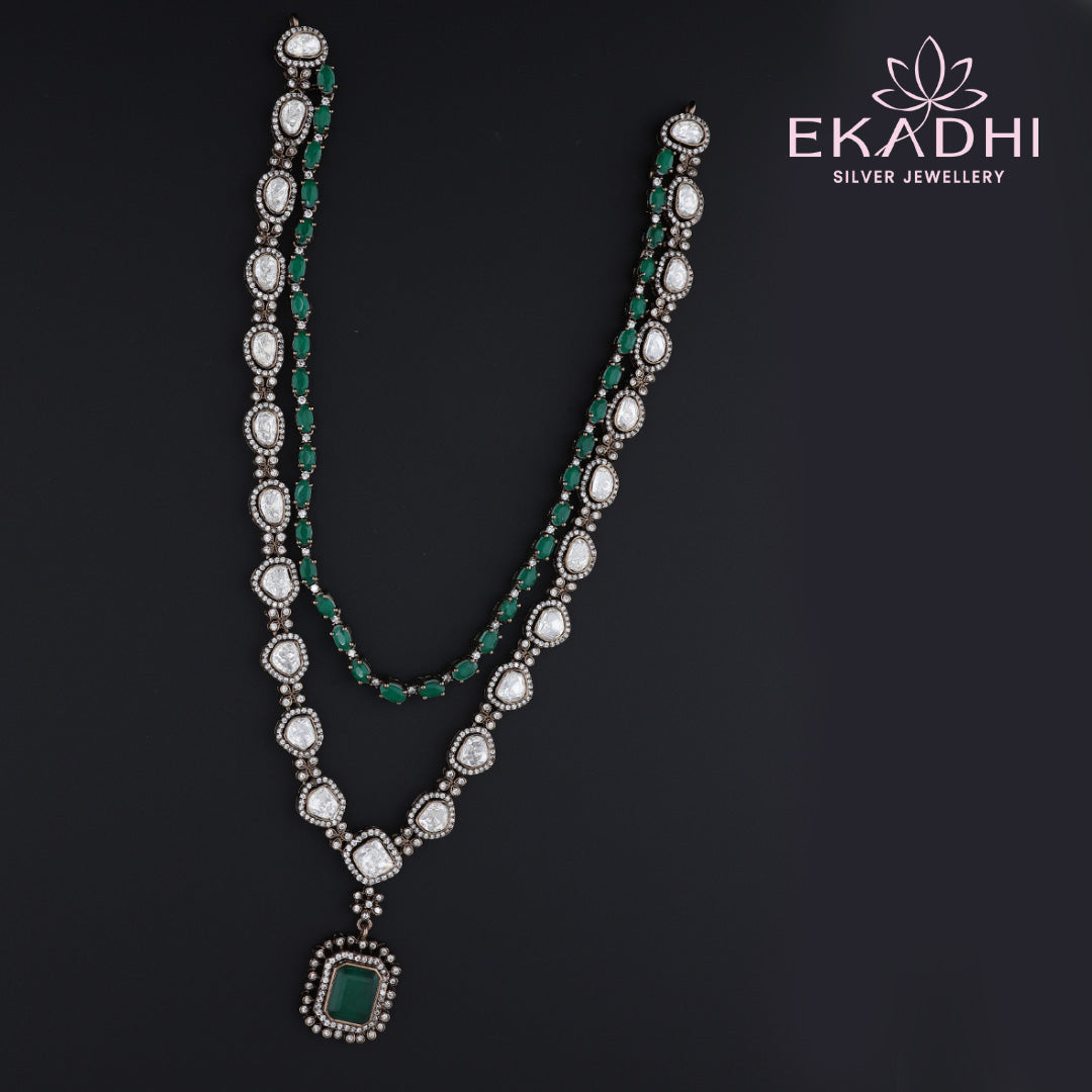 HJ13167 – Double Layered Victorian Necklace in White and Green