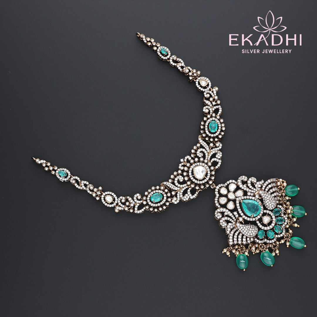 HJ13169 – Statement Victorian Necklace with Elegant Design