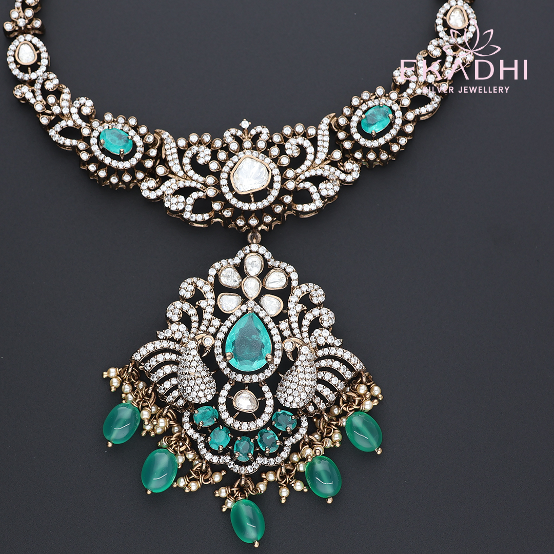 HJ13169 – Statement Victorian Necklace with Elegant Design