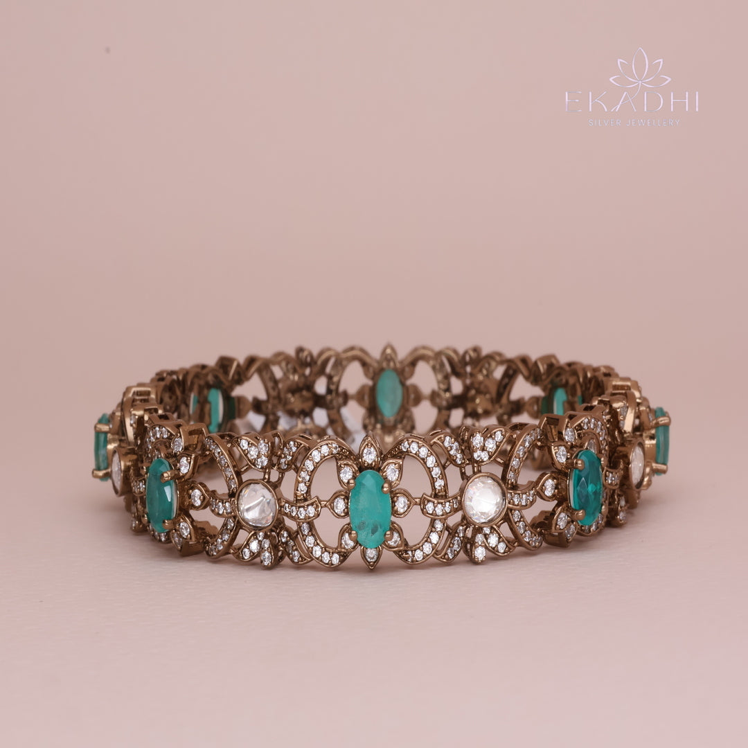 HJ13213 - Victorian Silver Bangle with Antique Finish