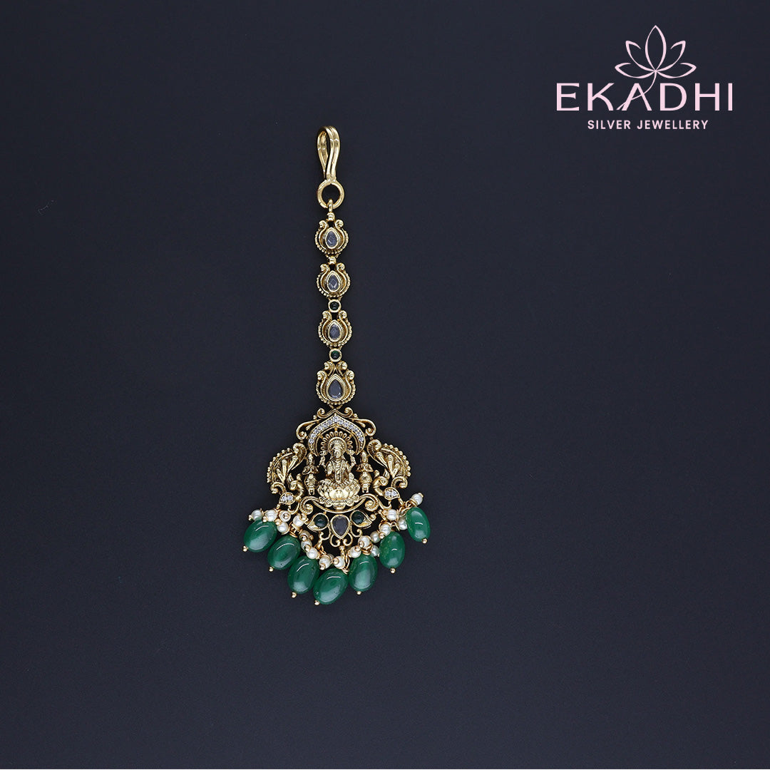 HJ13326 – Temple Inspired Nakshi Maang Tikka with Green Beads