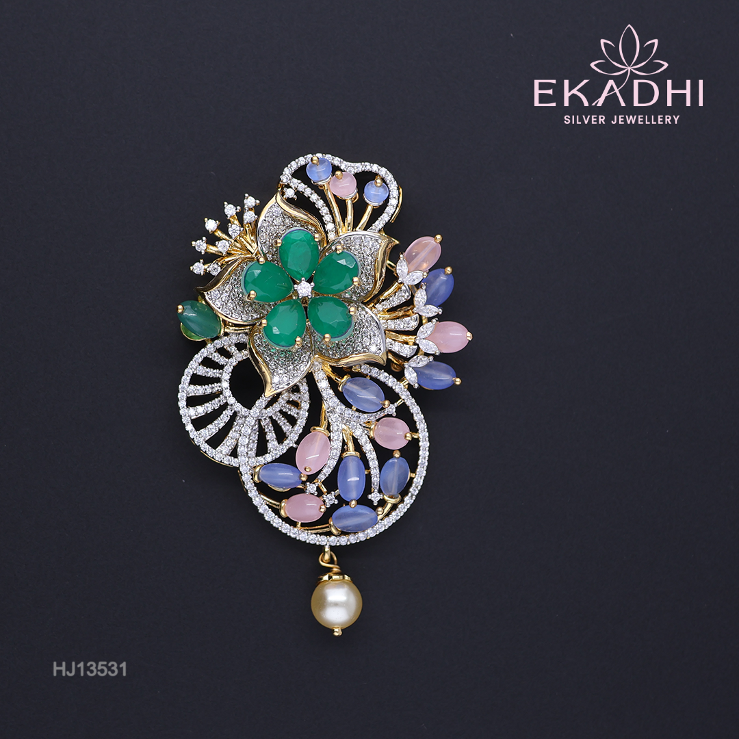 HJ13531 – Colour Stone Pendant with Blooming Floral Design