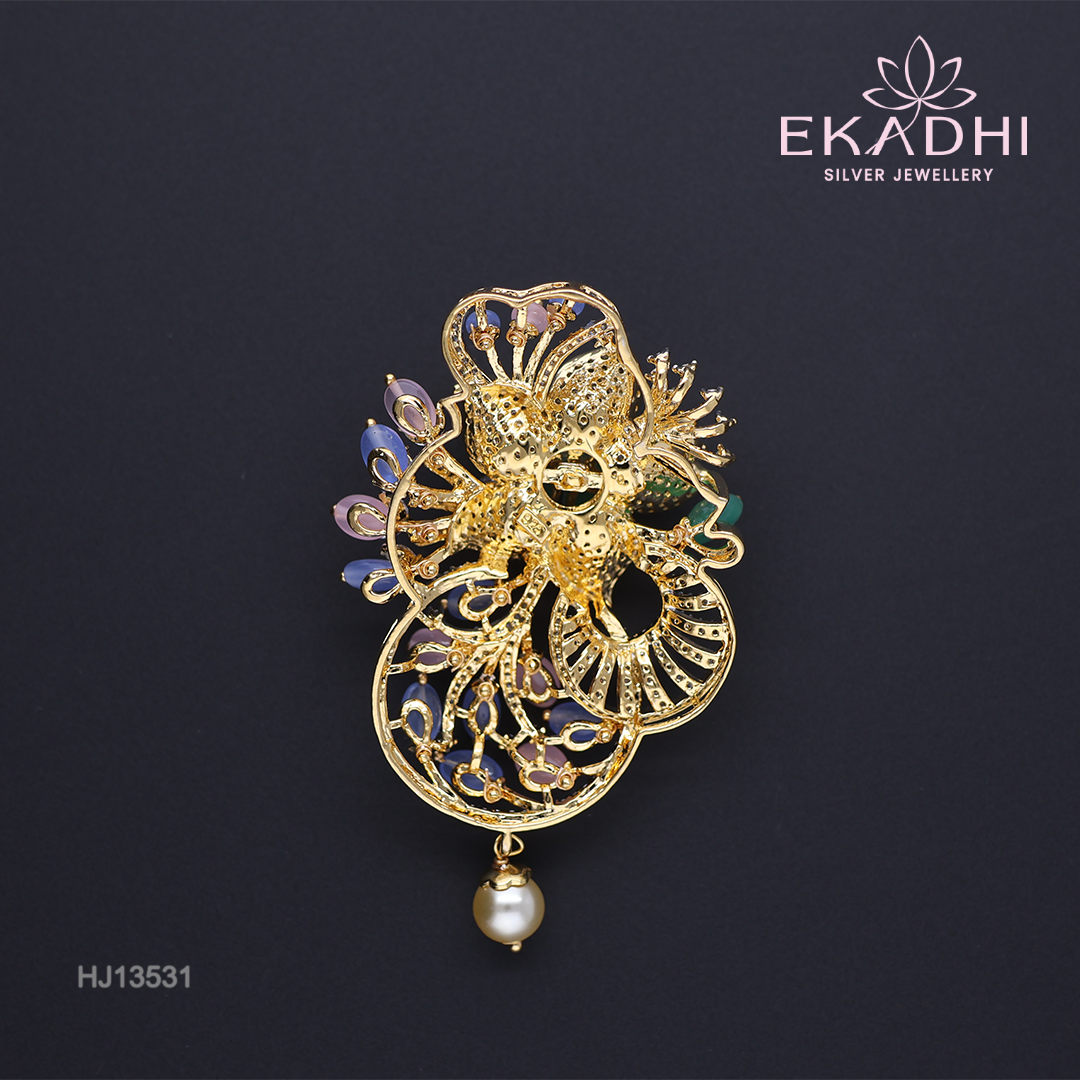 HJ13531 – Colour Stone Pendant with Blooming Floral Design