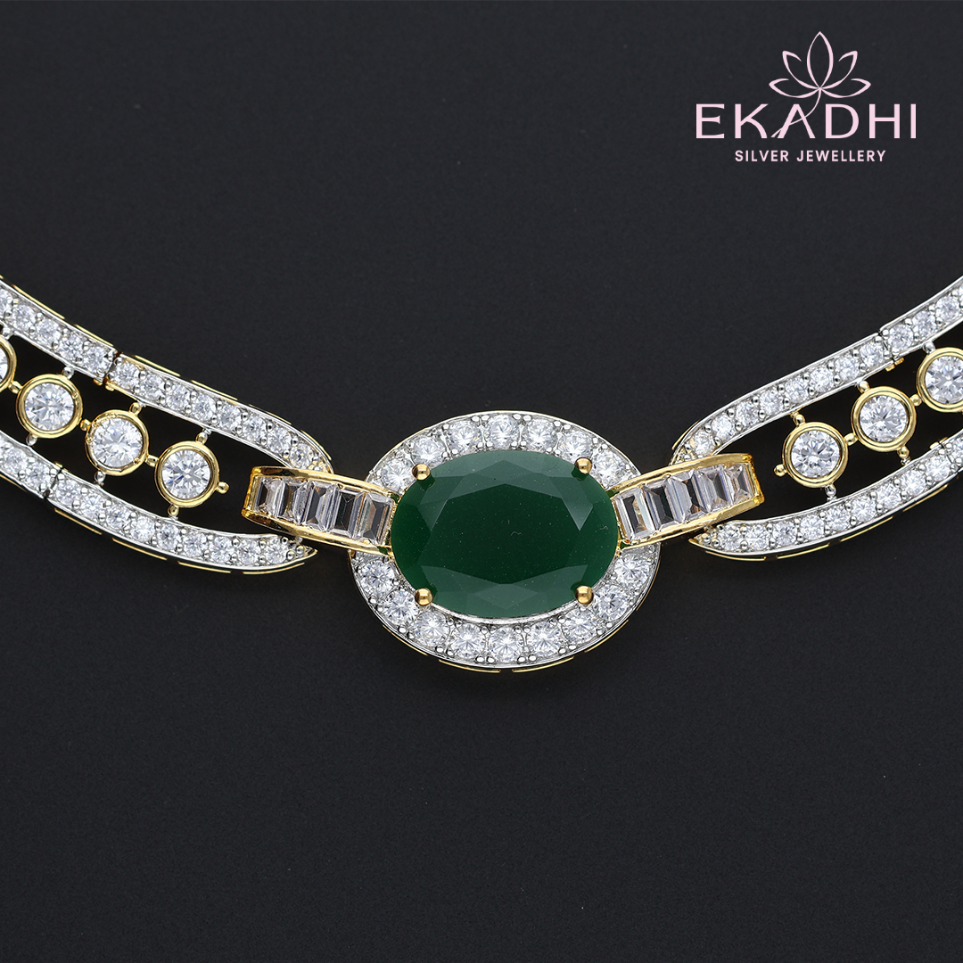 HJ13586 – Simple and Defined CZ Necklace in Silver