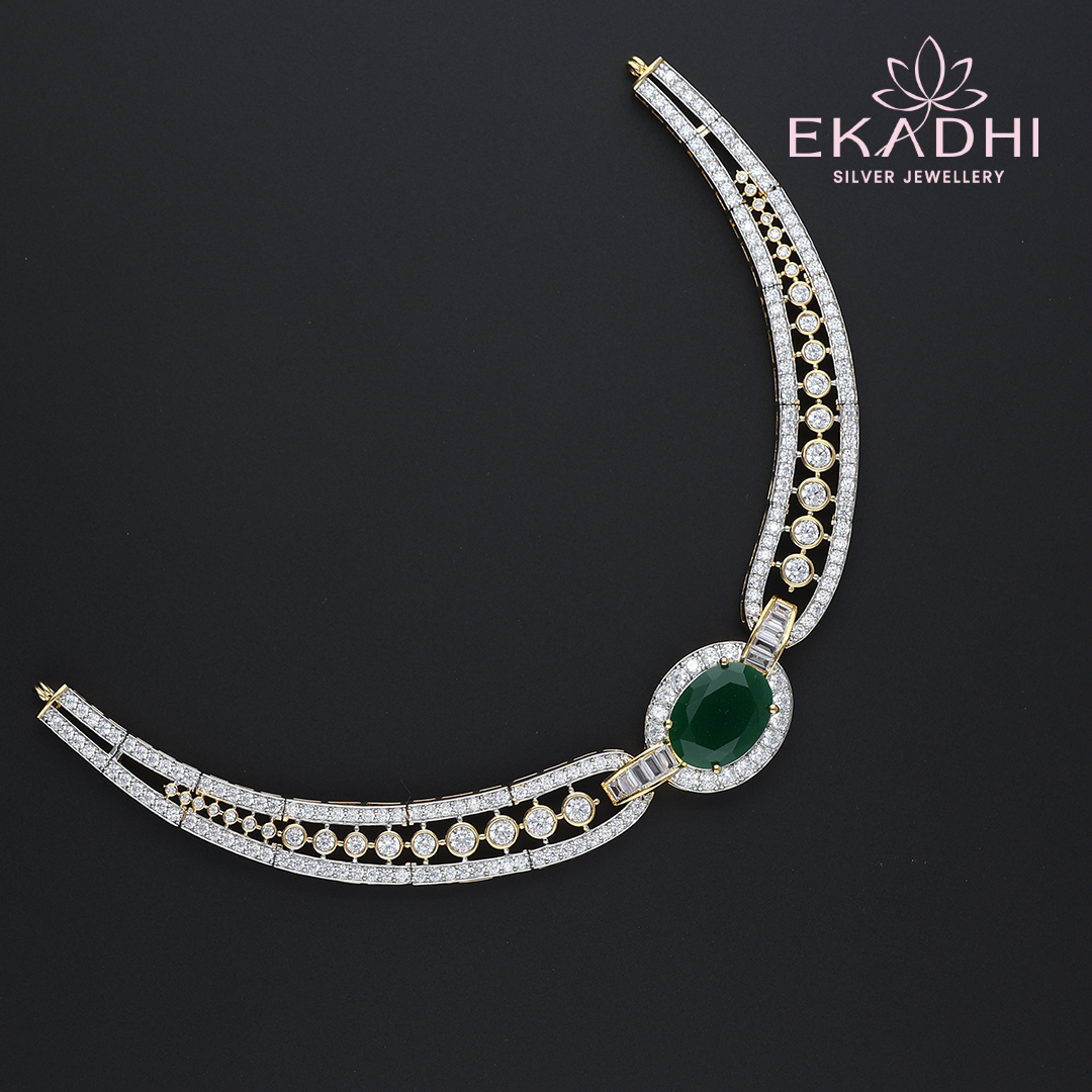 HJ13586 – Simple and Defined CZ Necklace in Silver