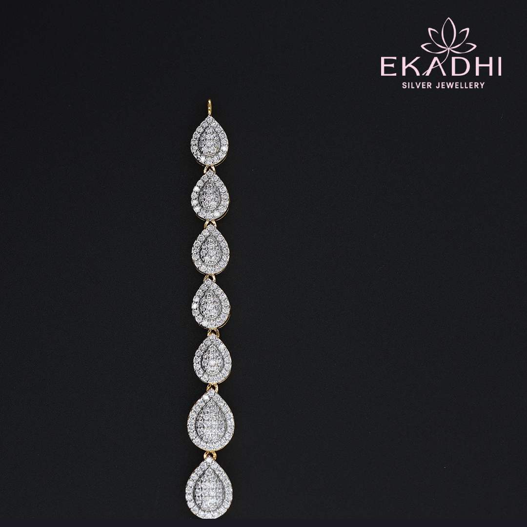 HJ13588 – Statement CZ Necklace with Subtle Shine