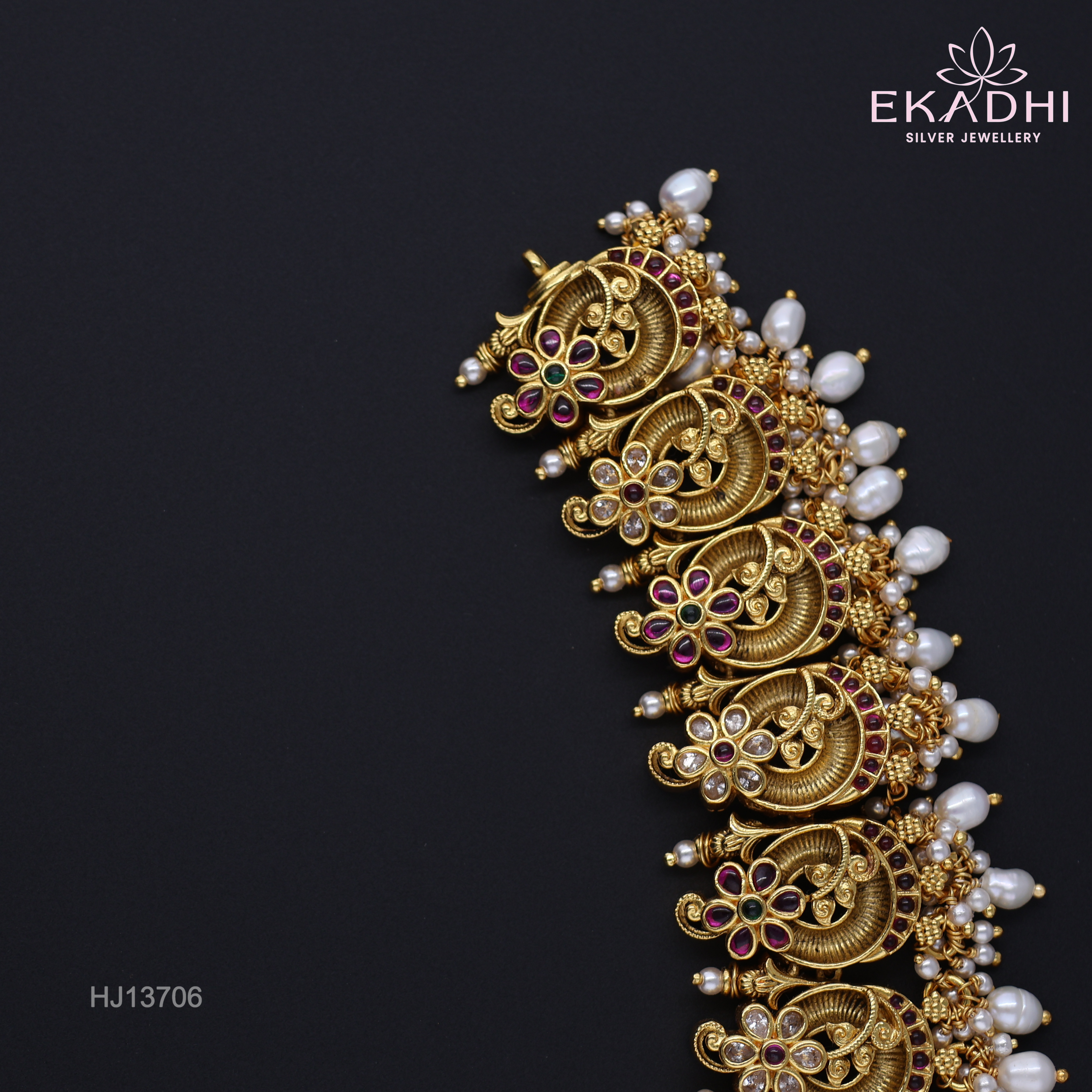 HJ13706 – Nakshi Necklace with Elegant Temple Touch & White Beads