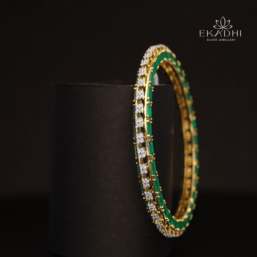 HJ13807 -  Premium CZ Stone Silver Bangle