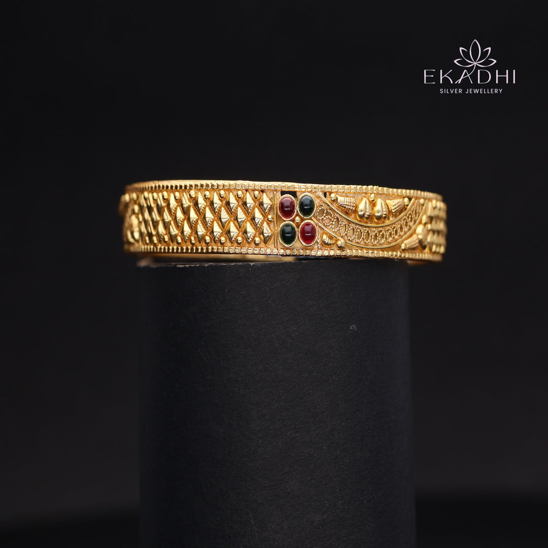 HJ14479-Traditional Nakshi Silver Bangle