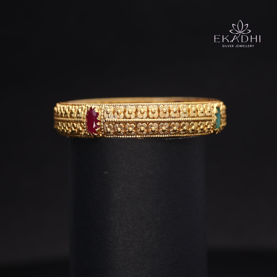 HJ14486-Traditional Nakshi Silver Bangle