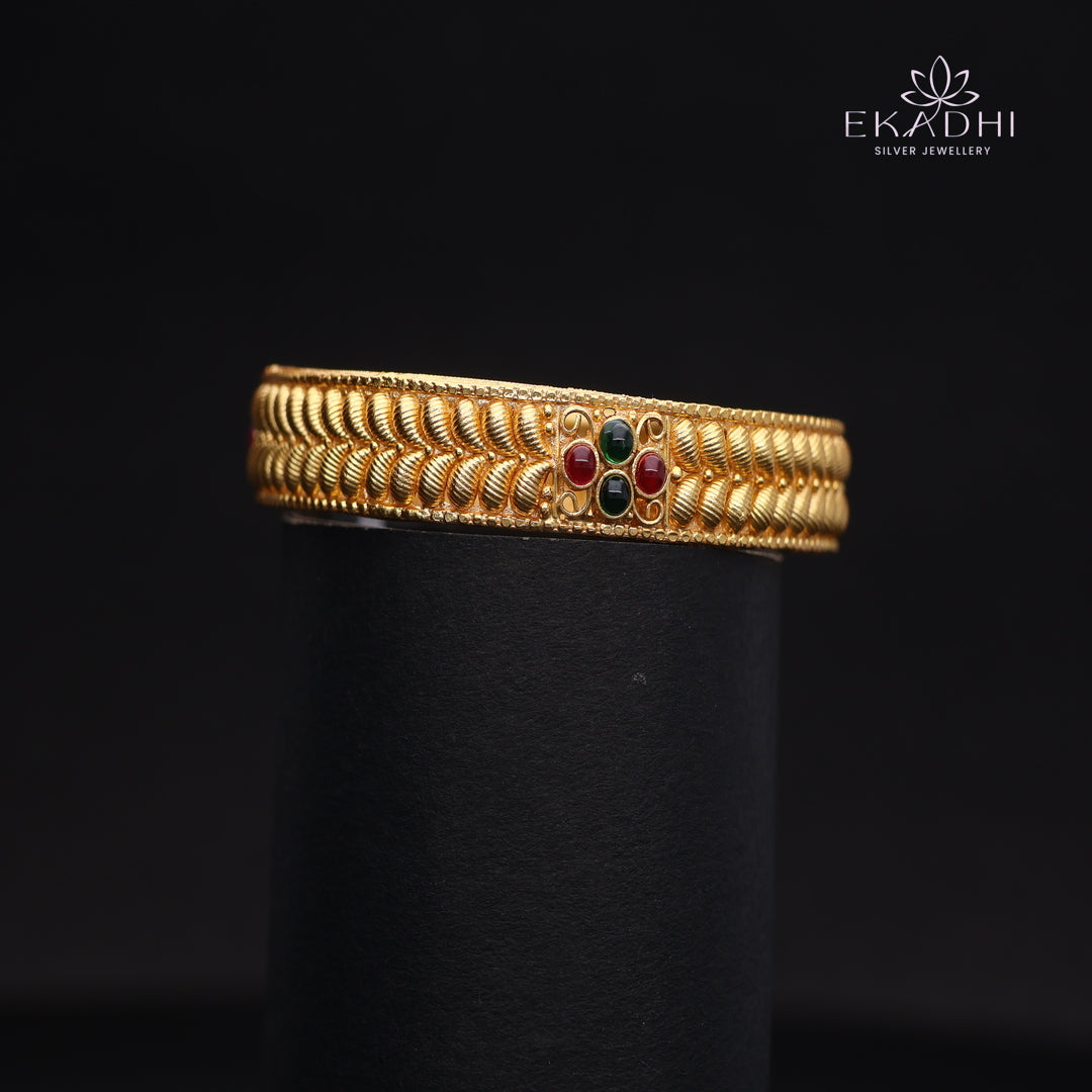 HJ14496-Traditional Nakshi Silver Bangle