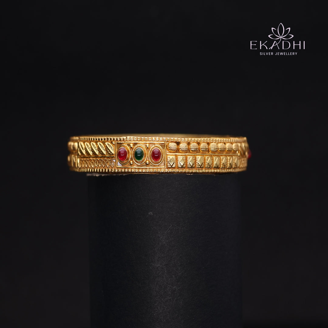 HJ14498-Traditional Nakshi Silver Bangle