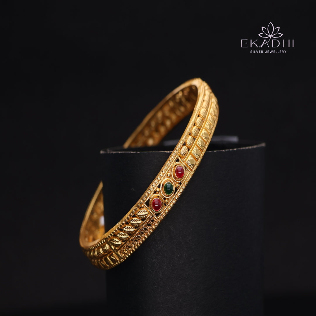 HJ14498-Traditional Nakshi Silver Bangle