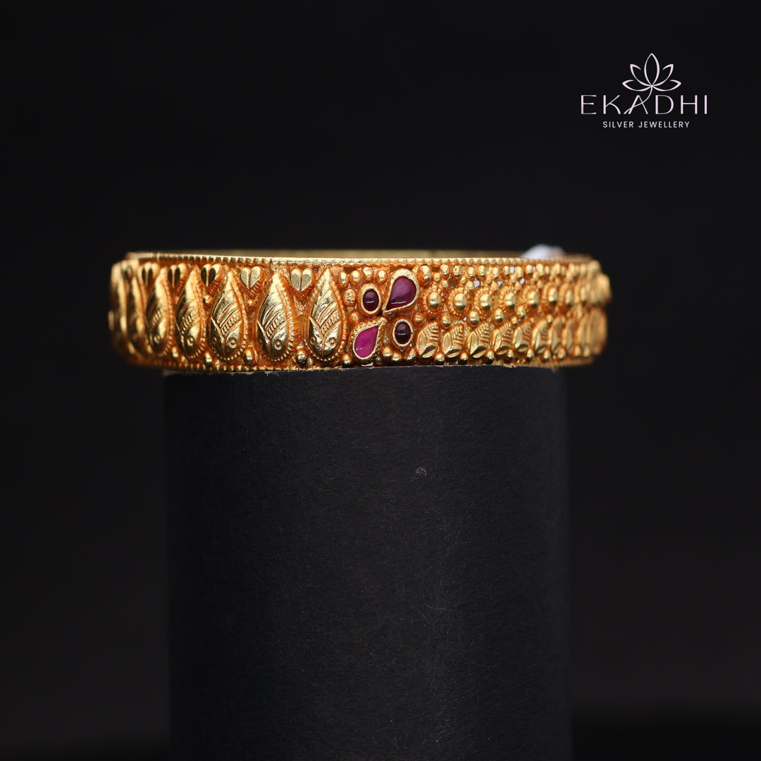 HJ14500-Traditional Nakshi Silver Bangle