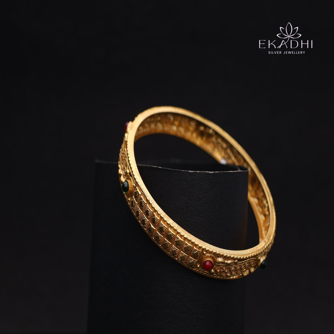 HJ14505-Traditional Nakshi Silver Bangle