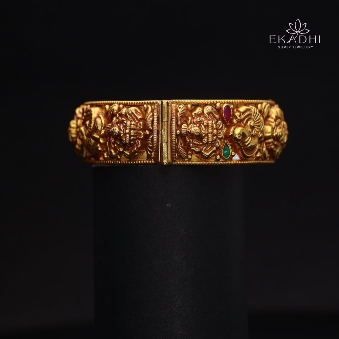 HJ14519-Traditional Nakshi Silver Bangle