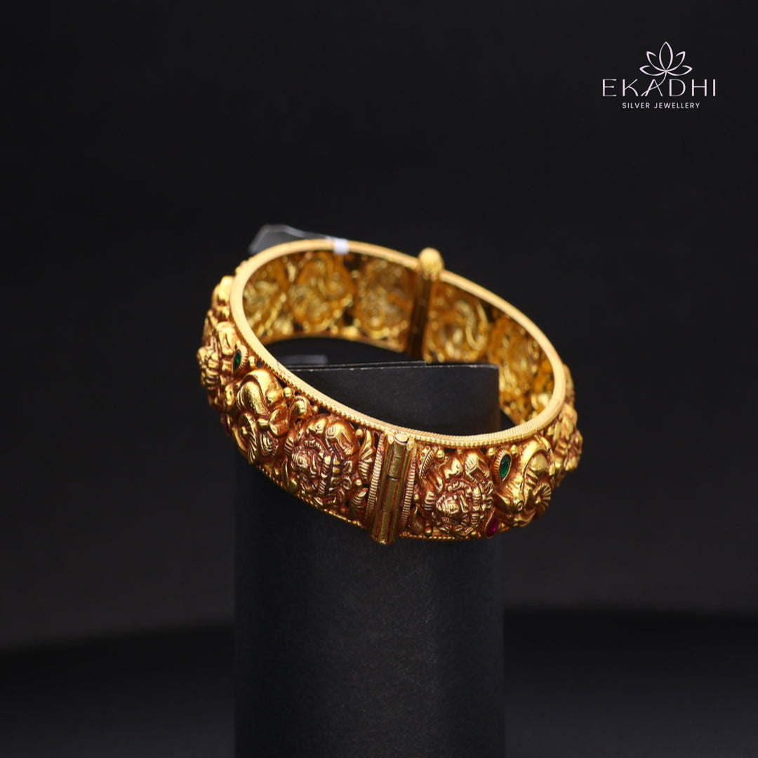 HJ14520-Traditional Nakshi Silver Bangle