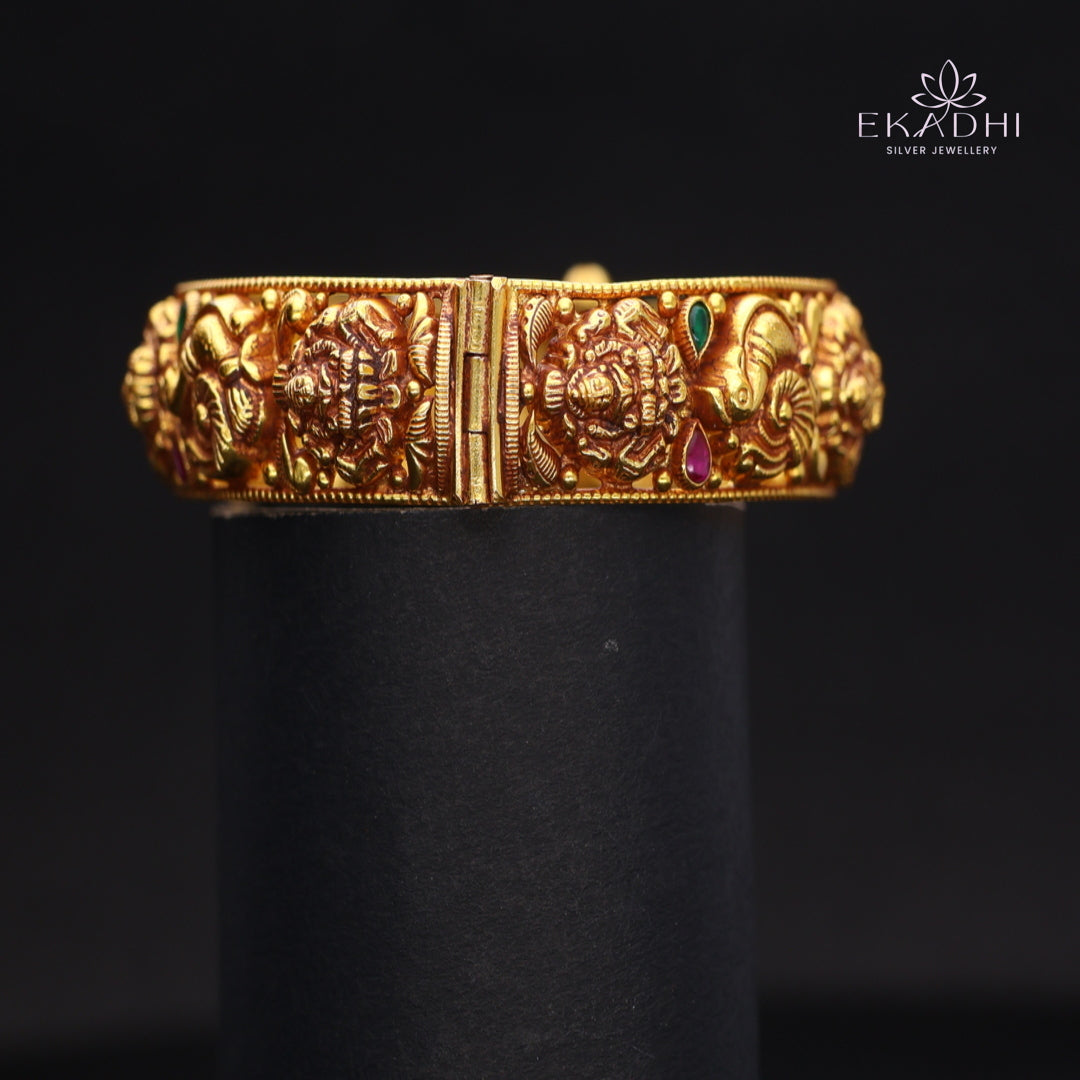 HJ14520-Traditional Nakshi Silver Bangle