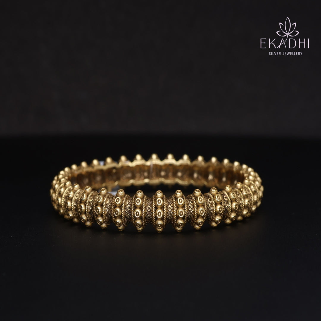 HJ15356-Traditional Nakshi Silver Bangle