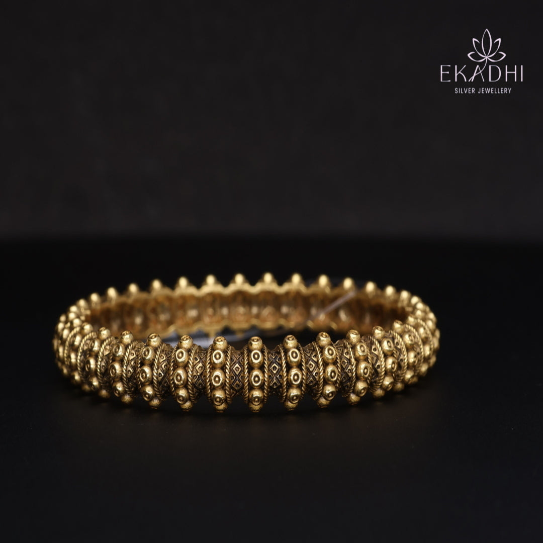 HJ15357-Traditional Nakshi Silver Bangle