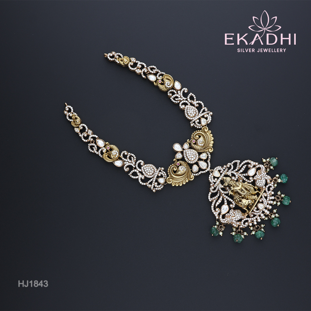 HJ1843 – Victorian Necklace with Green Beads for Bridal Elegance