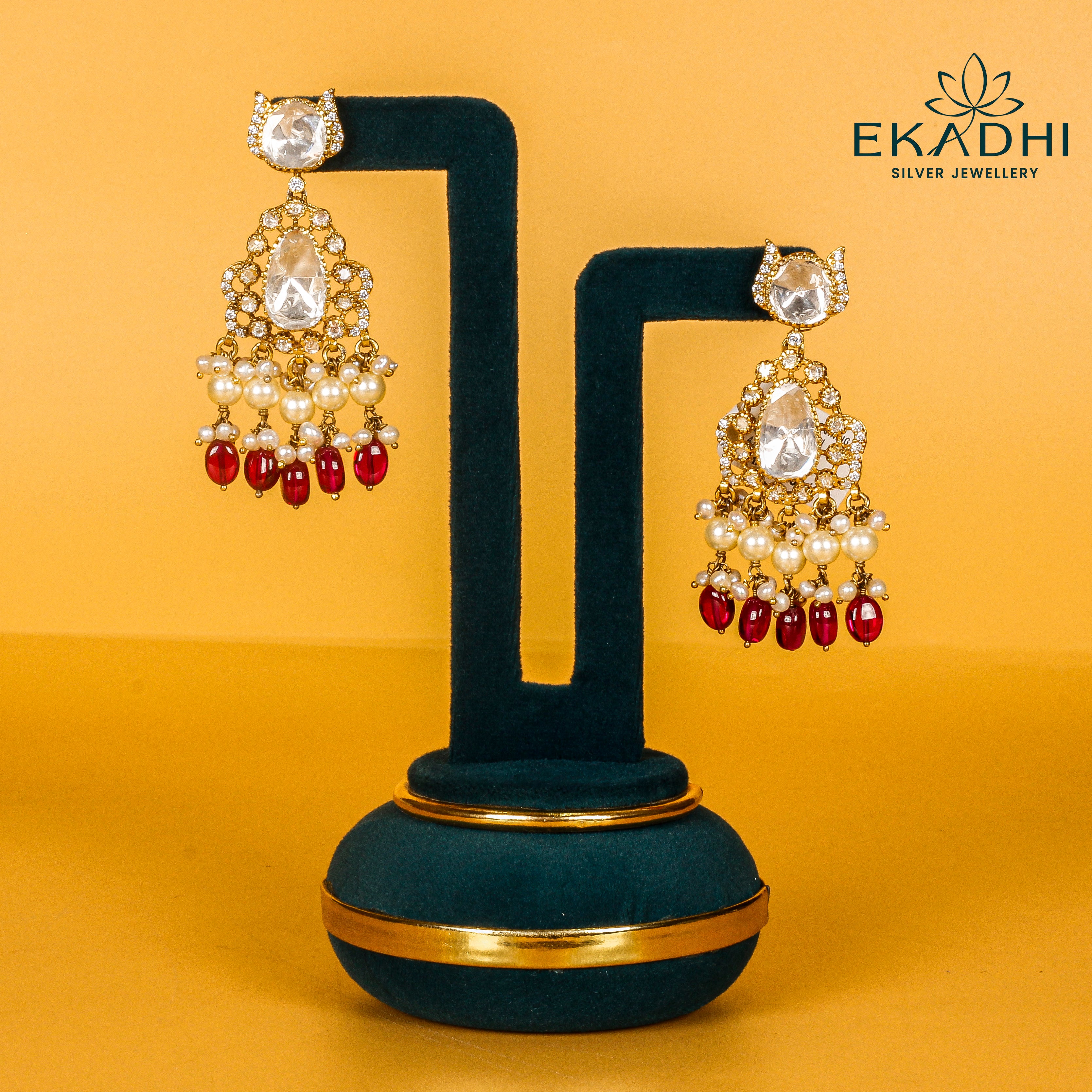 HJ2210 - MOISSANITE EARRING