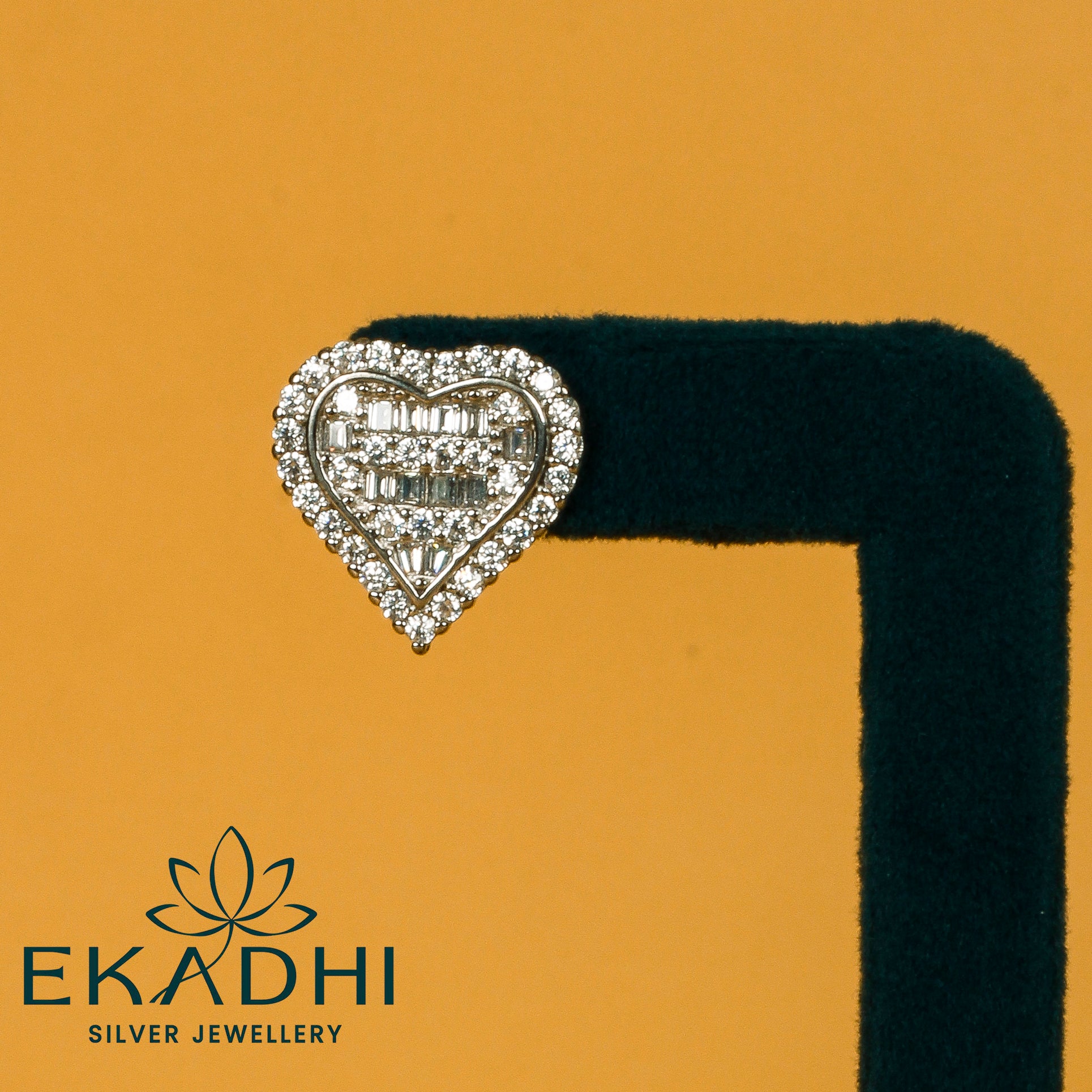 HJ22569 - CZ EARRING