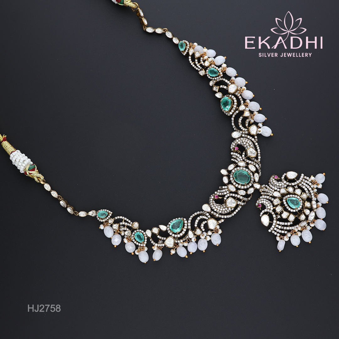 HJ2758 – Victorian Necklace in Metallic Finish with White Beads