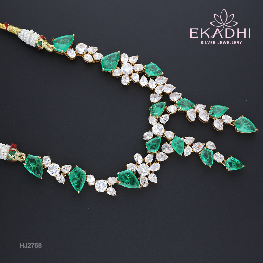 HJ2768 – Victorian Necklace with Green and White Stones for Party Nights