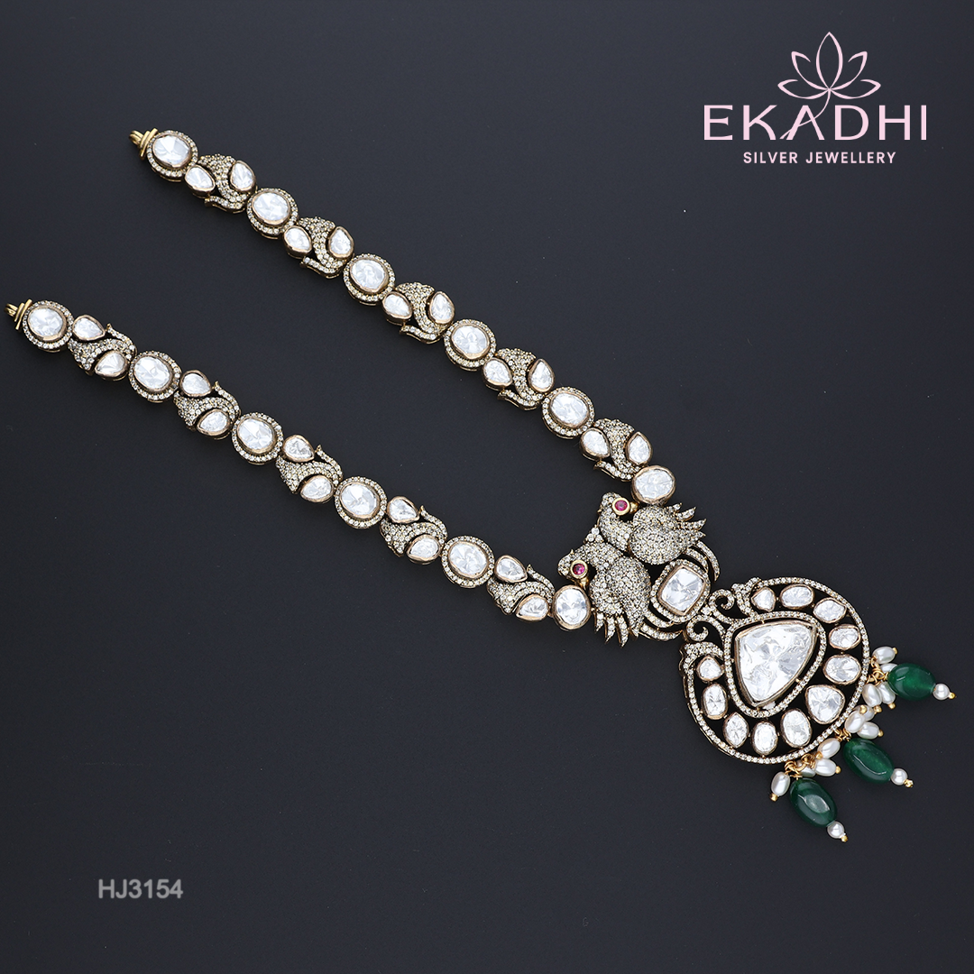 HJ3154 – Victorian Necklace with South Indian Detailing