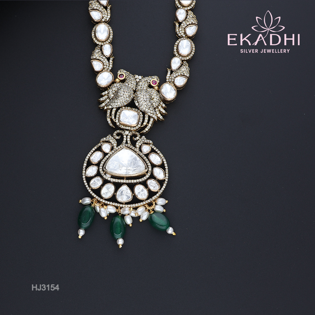 HJ3154 – Victorian Necklace with South Indian Detailing