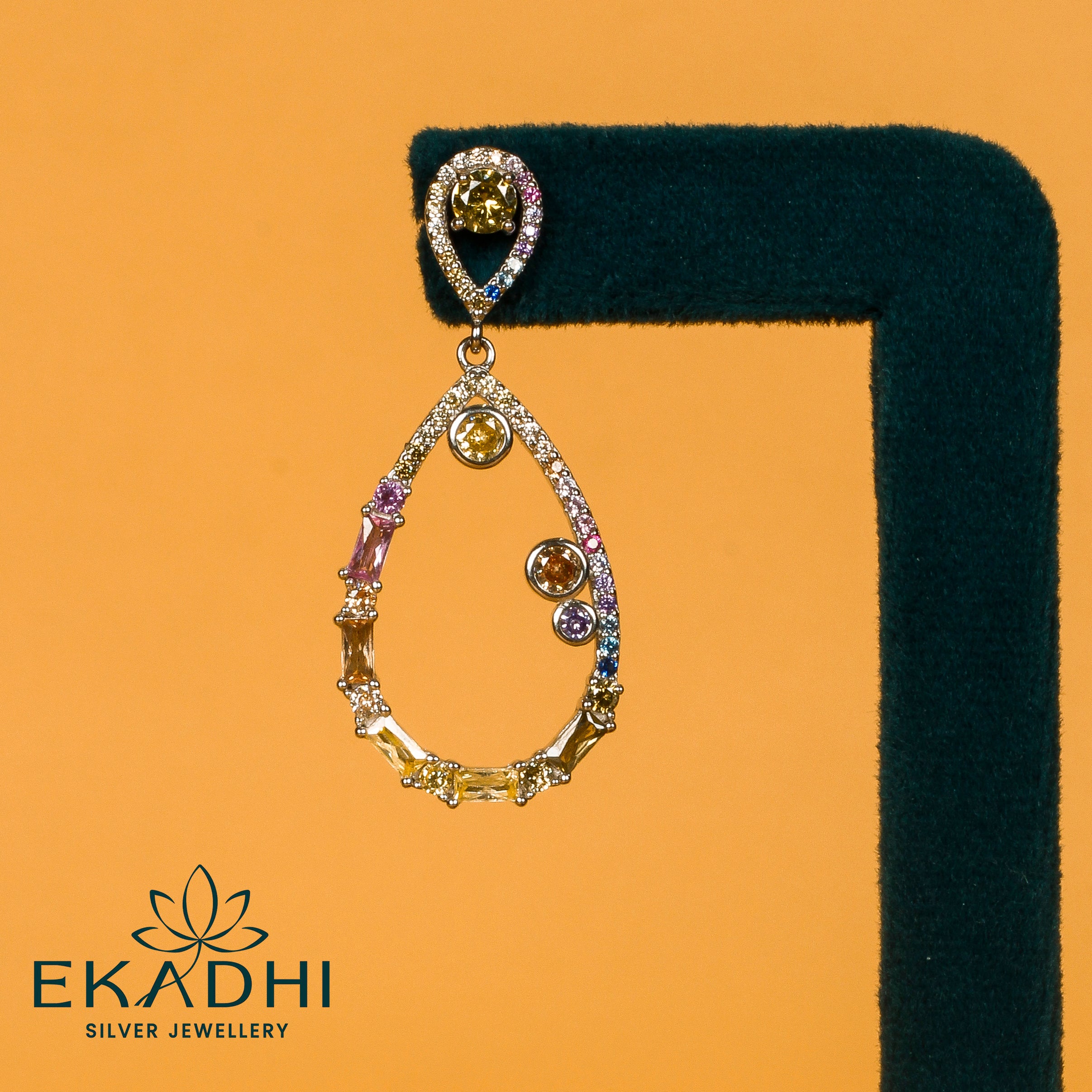 HJ34819 - CZ EARRING