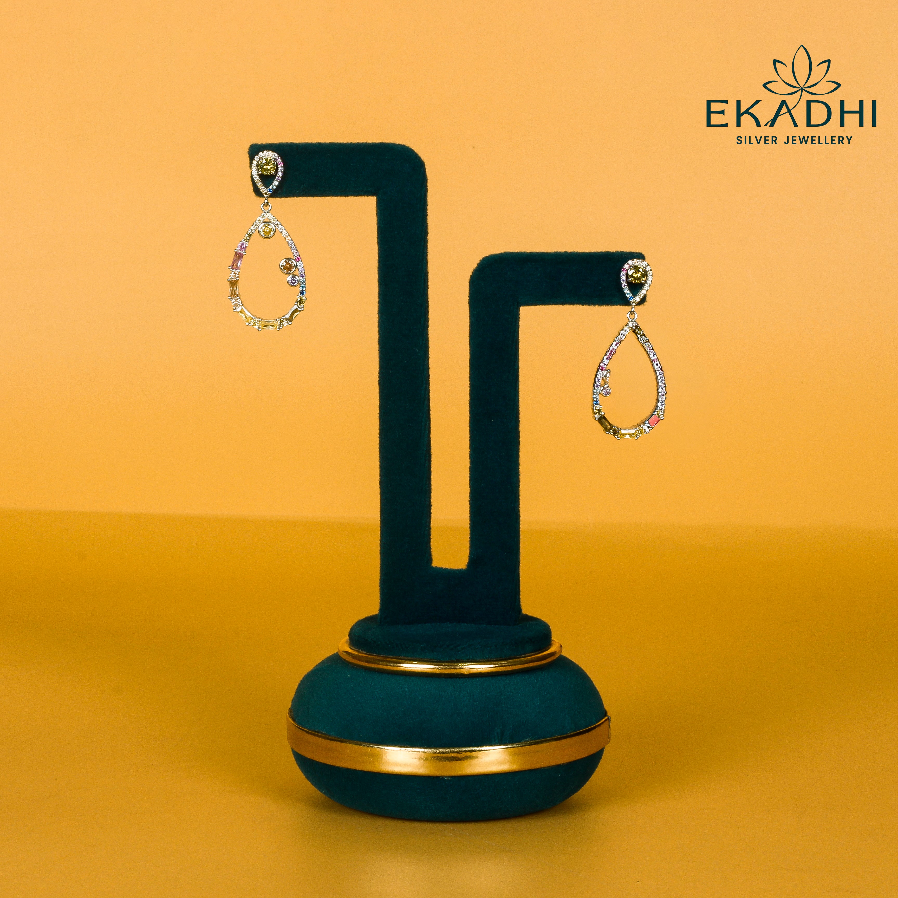 HJ34819 - CZ EARRING