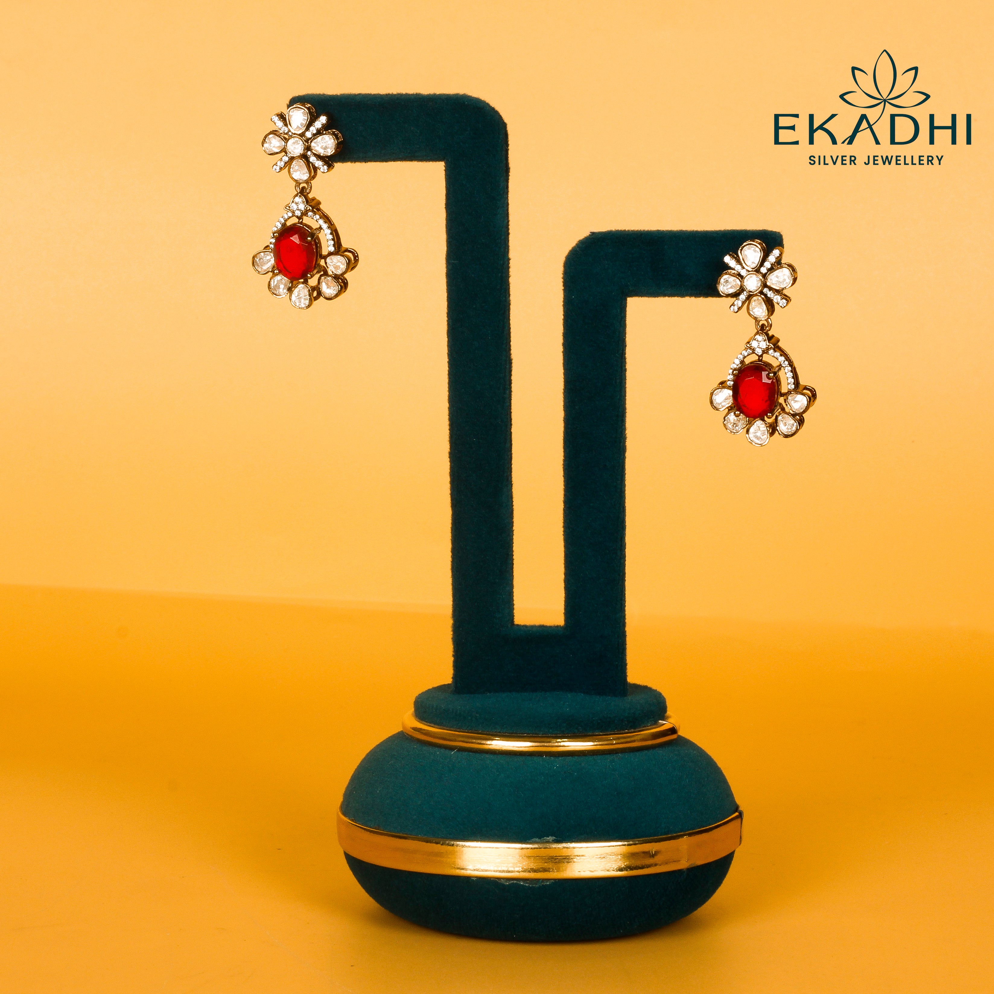 HJ40777 - VICTORIAN EARRING