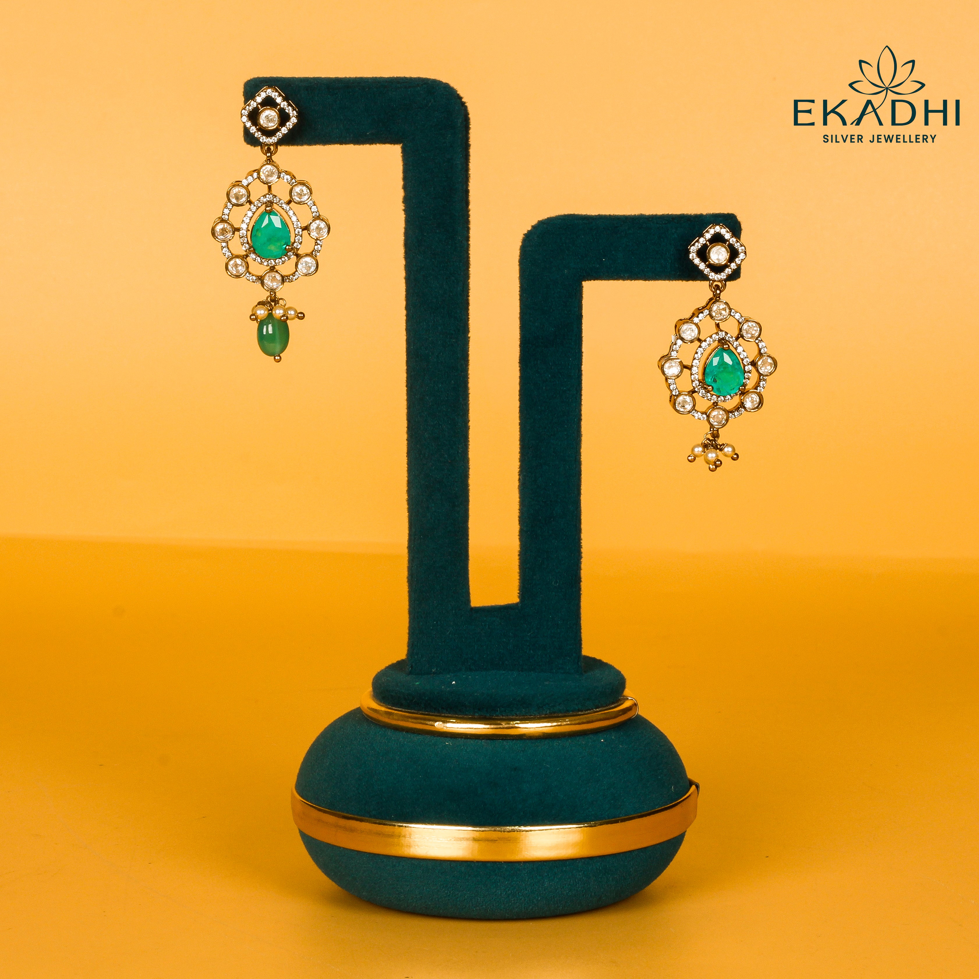 HJ40781 - VICTORIAN EARRING