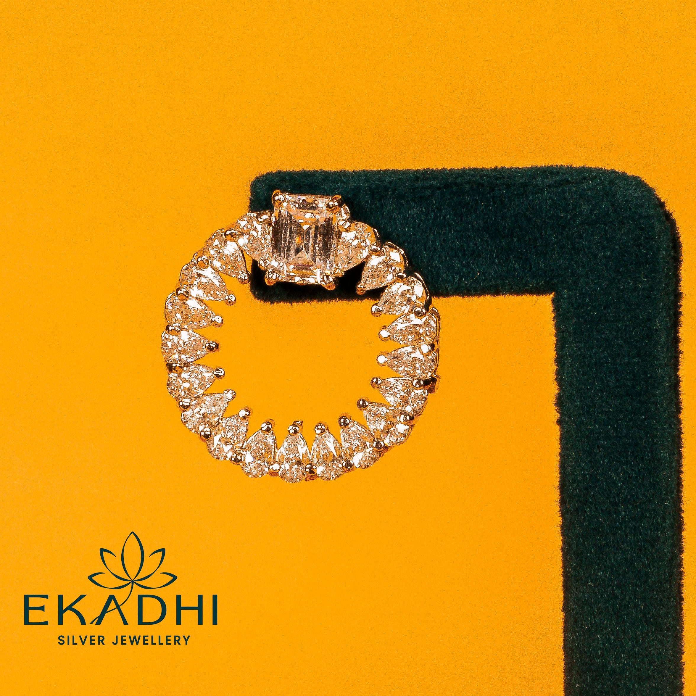 HJ5998 - CZ EARRING