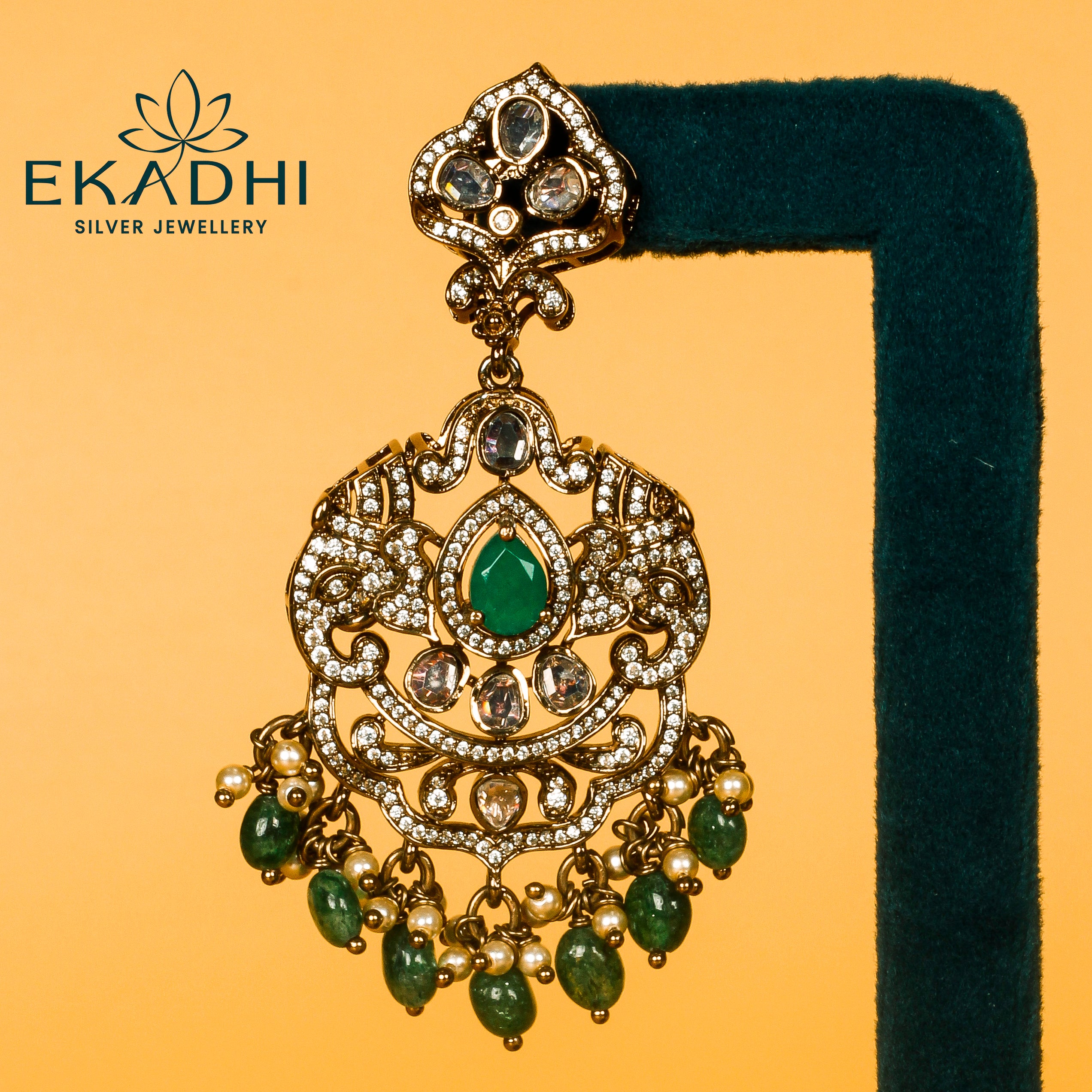 HJ7605 - VICTORIAN EARRING