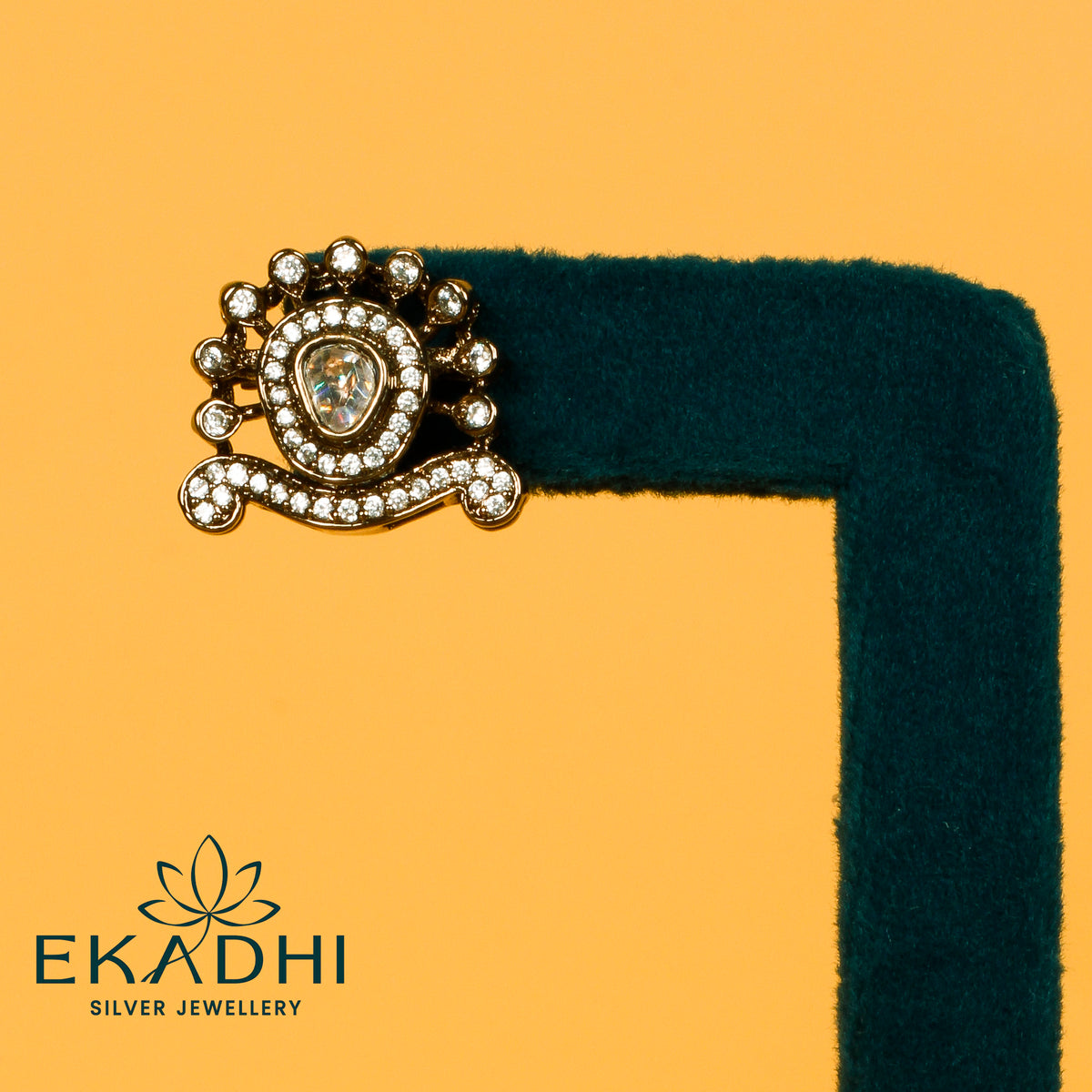 HJ7607 - VICTORIAN EARRING